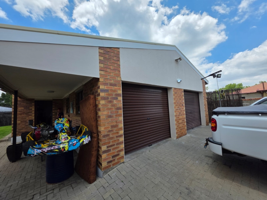 3 Bedroom Property for Sale in Noordhoek Free State